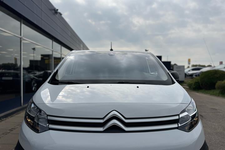 Hvid Citroën e-Jumpy fra 2023
