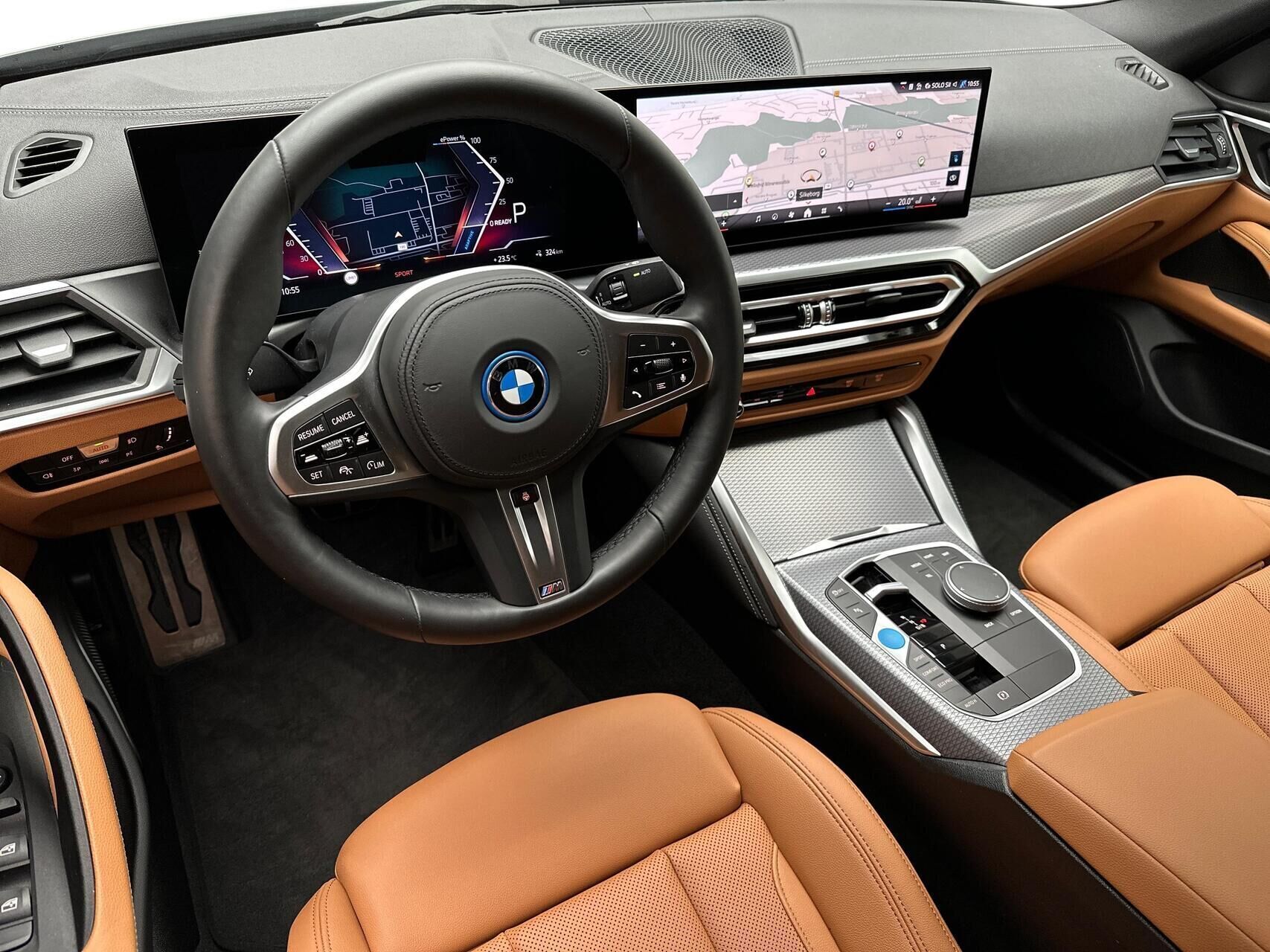 Grøn BMW i4 fra 2024
