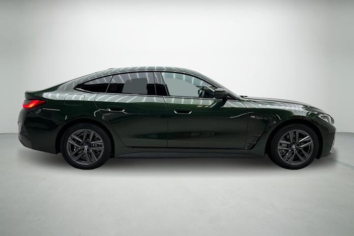 Grøn BMW i4 fra 2024