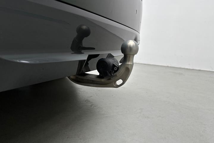 Grøn BMW i4 fra 2024