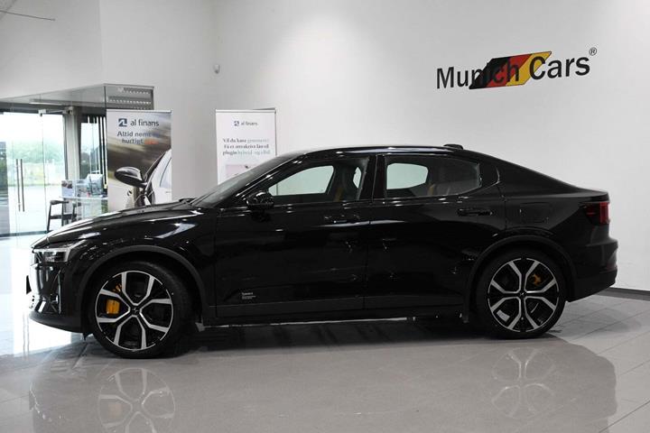 Sort Polestar 2 fra 2023