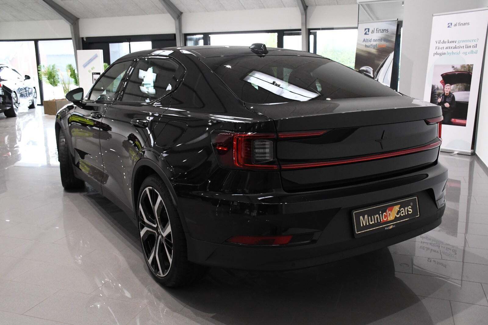 Sort Polestar 2 fra 2023