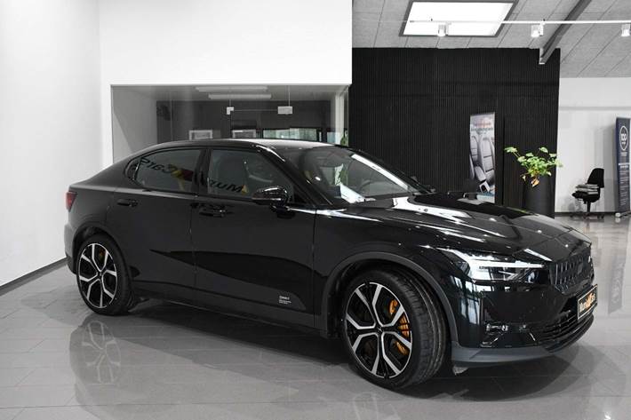 Sort Polestar 2 fra 2023