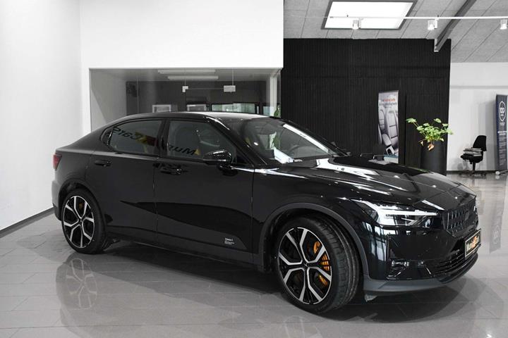 Sort Polestar 2 fra 2023