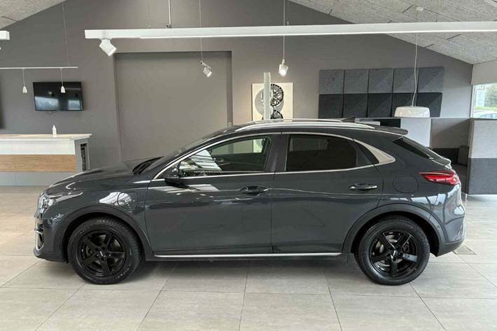 Grå Kia XCeed fra 2020