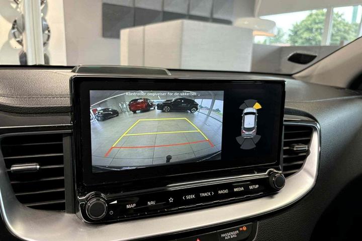 Grå Kia XCeed fra 2020