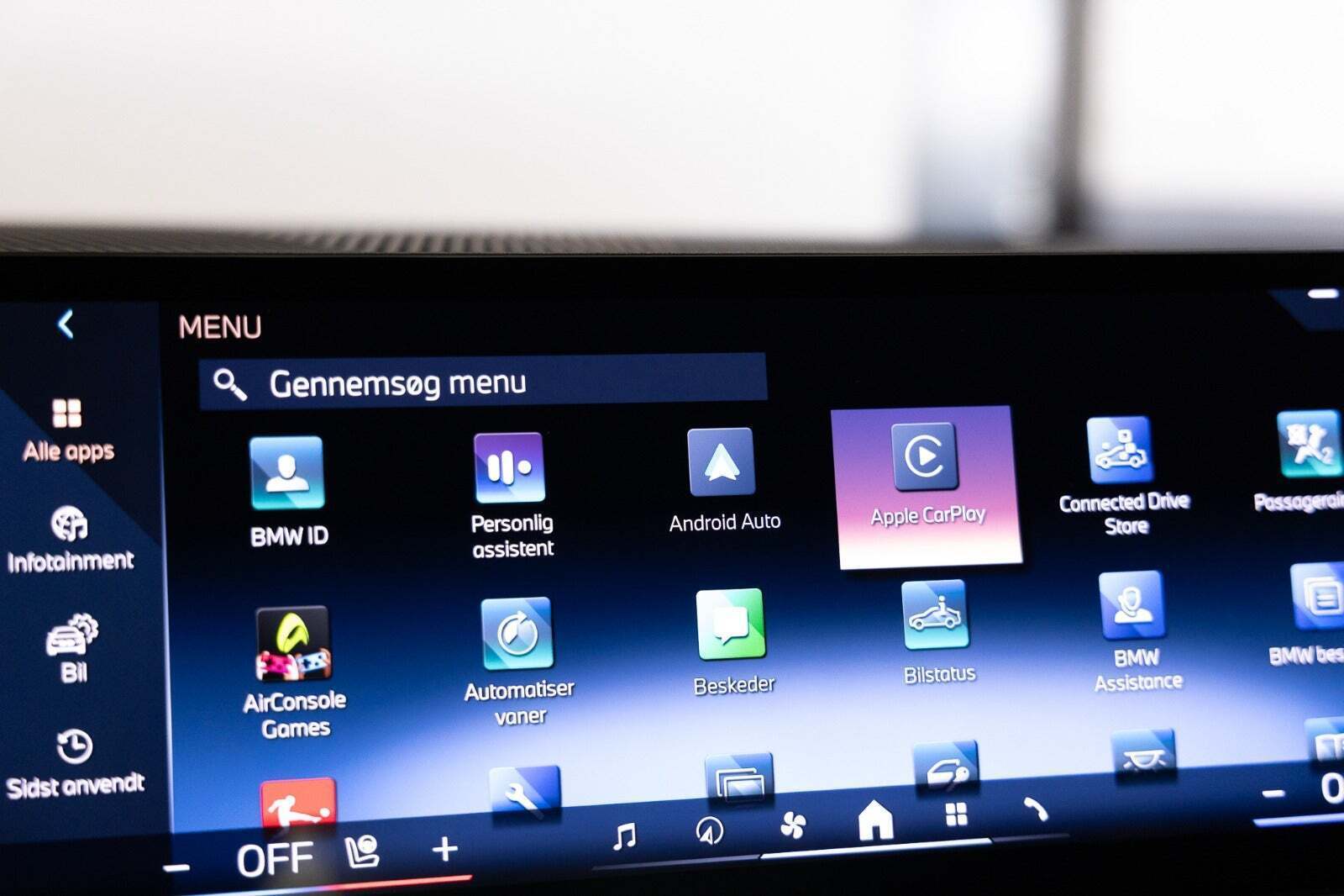 Sort BMW i5 fra 2024