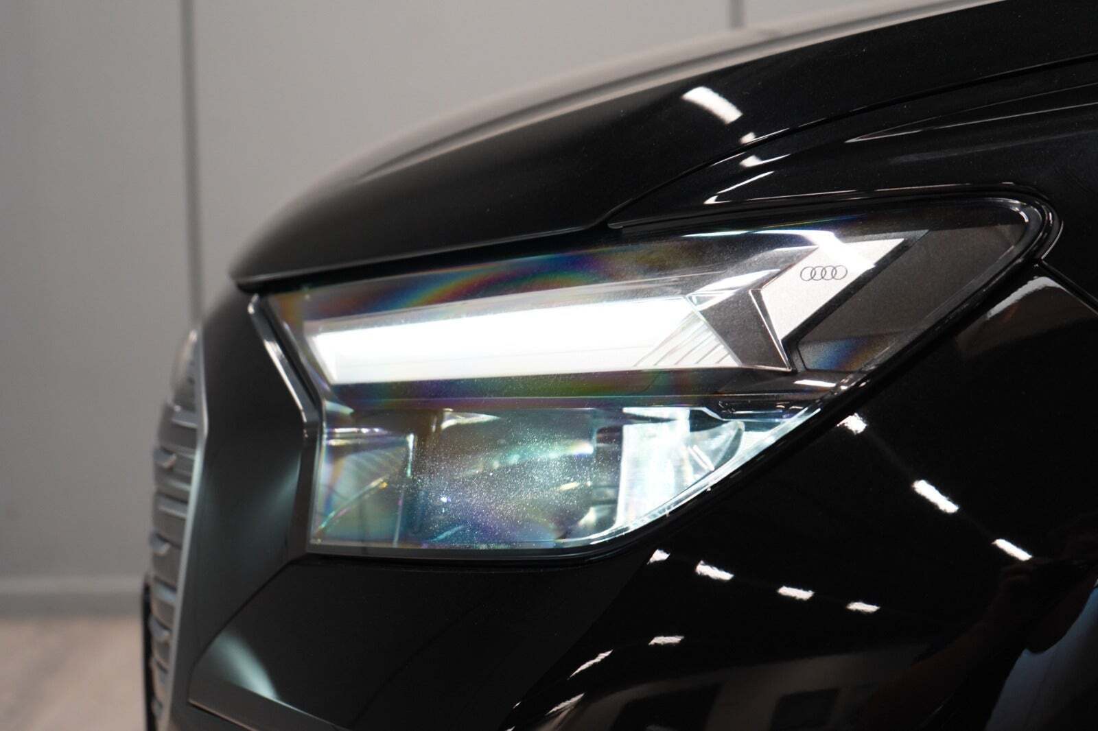 Sort Audi Q4 e-tron fra 2024