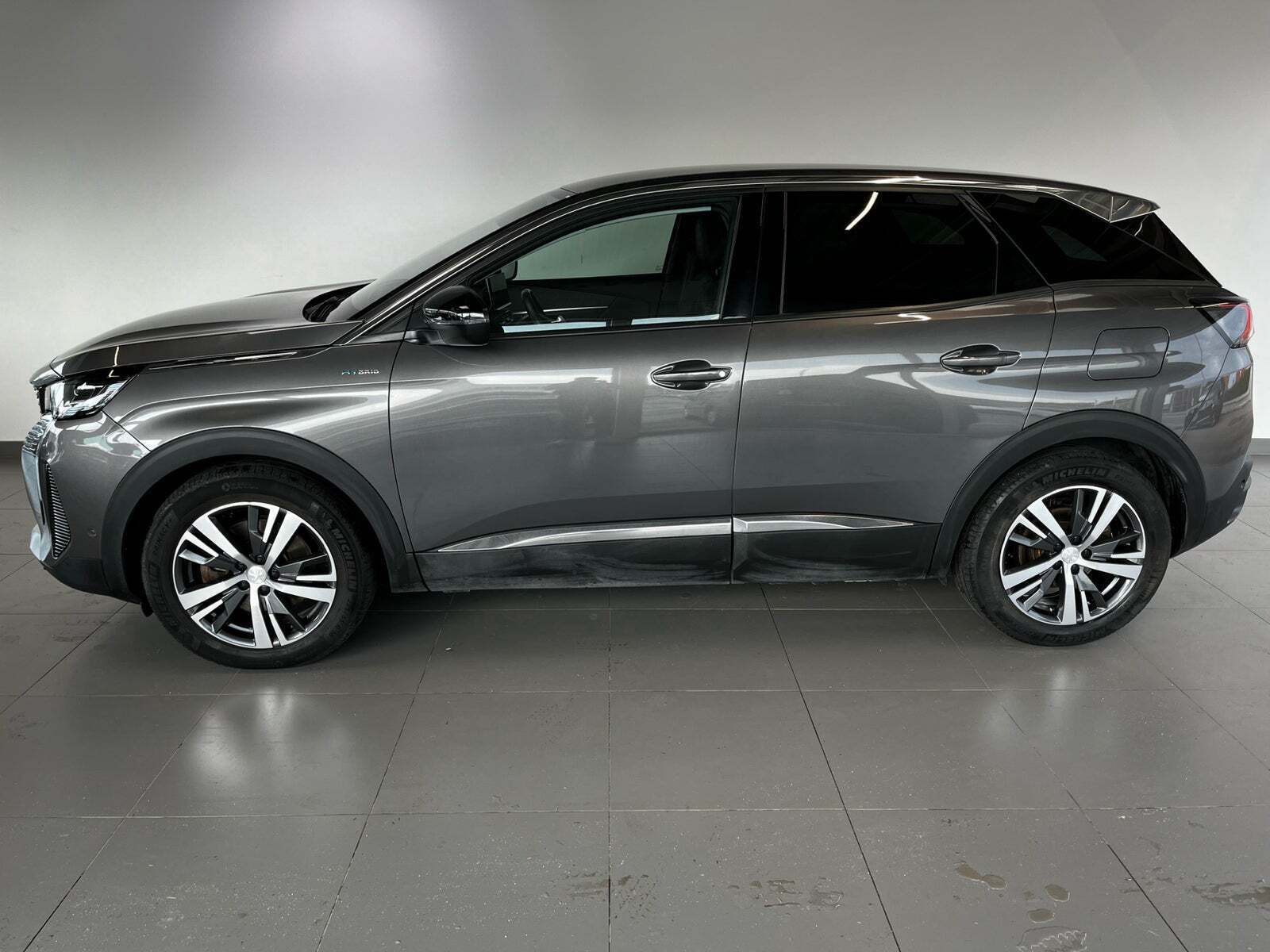 Peugeot 3008 1,6 Hybrid Selection Sport LTD EAT8
