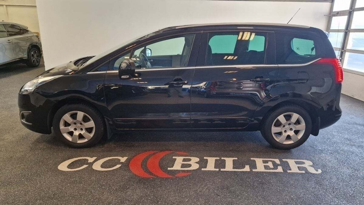 Peugeot 5008 1,6 BlueHDi 120 Allure 7prs