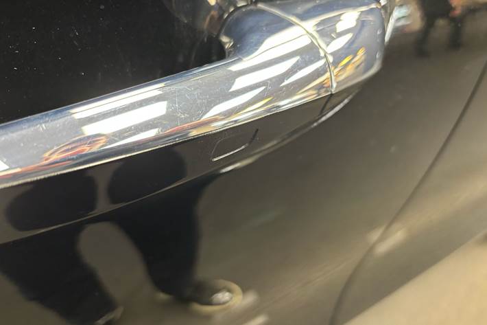 Sort Mercedes EQA 250+ fra 2024