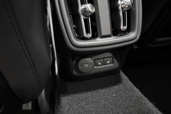 Hvid Polestar 2 fra 2025