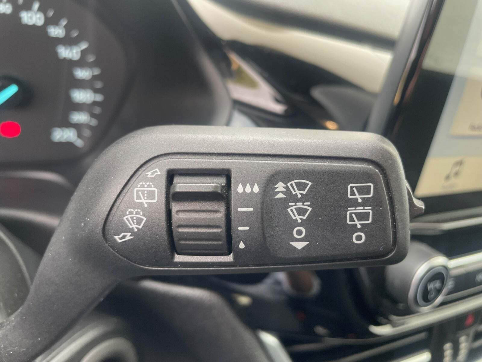 Hvid Ford Fiesta fra 2018