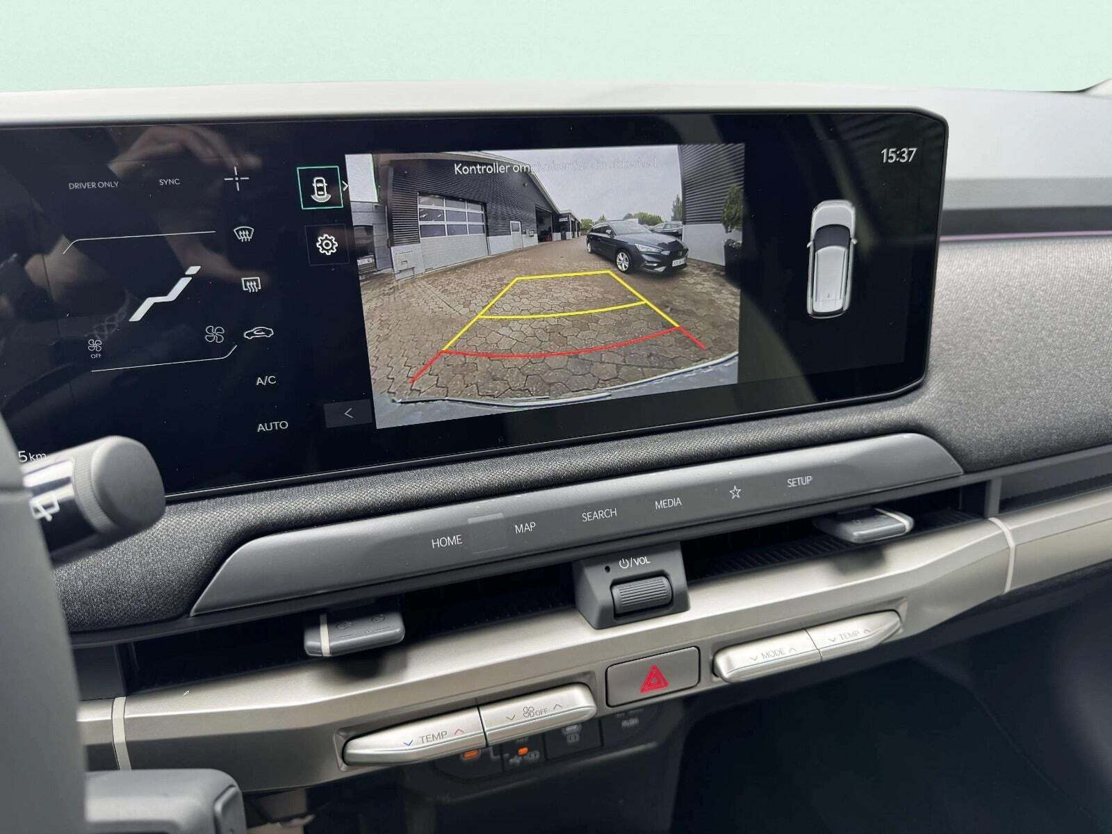 Sølv Kia EV3 fra 2025