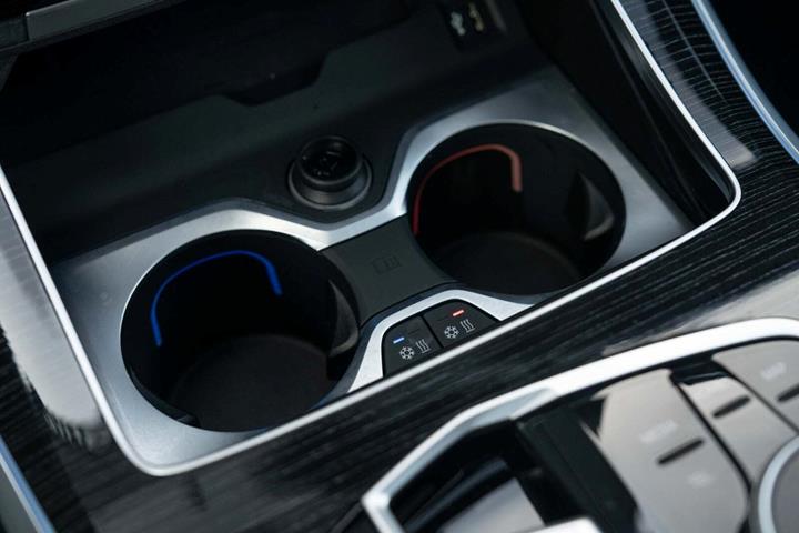 Sort BMW X5 fra 2025