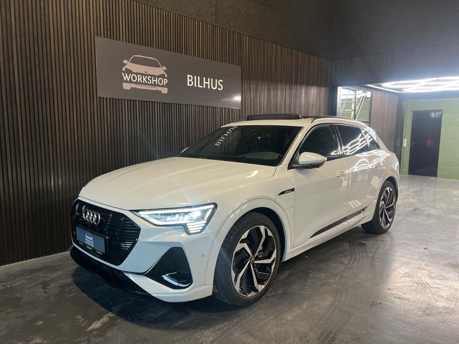 Audi e-tron 55 S-line quattro