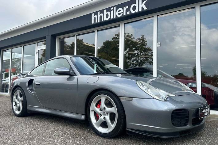 Grå Porsche 911 Turbo fra 2001