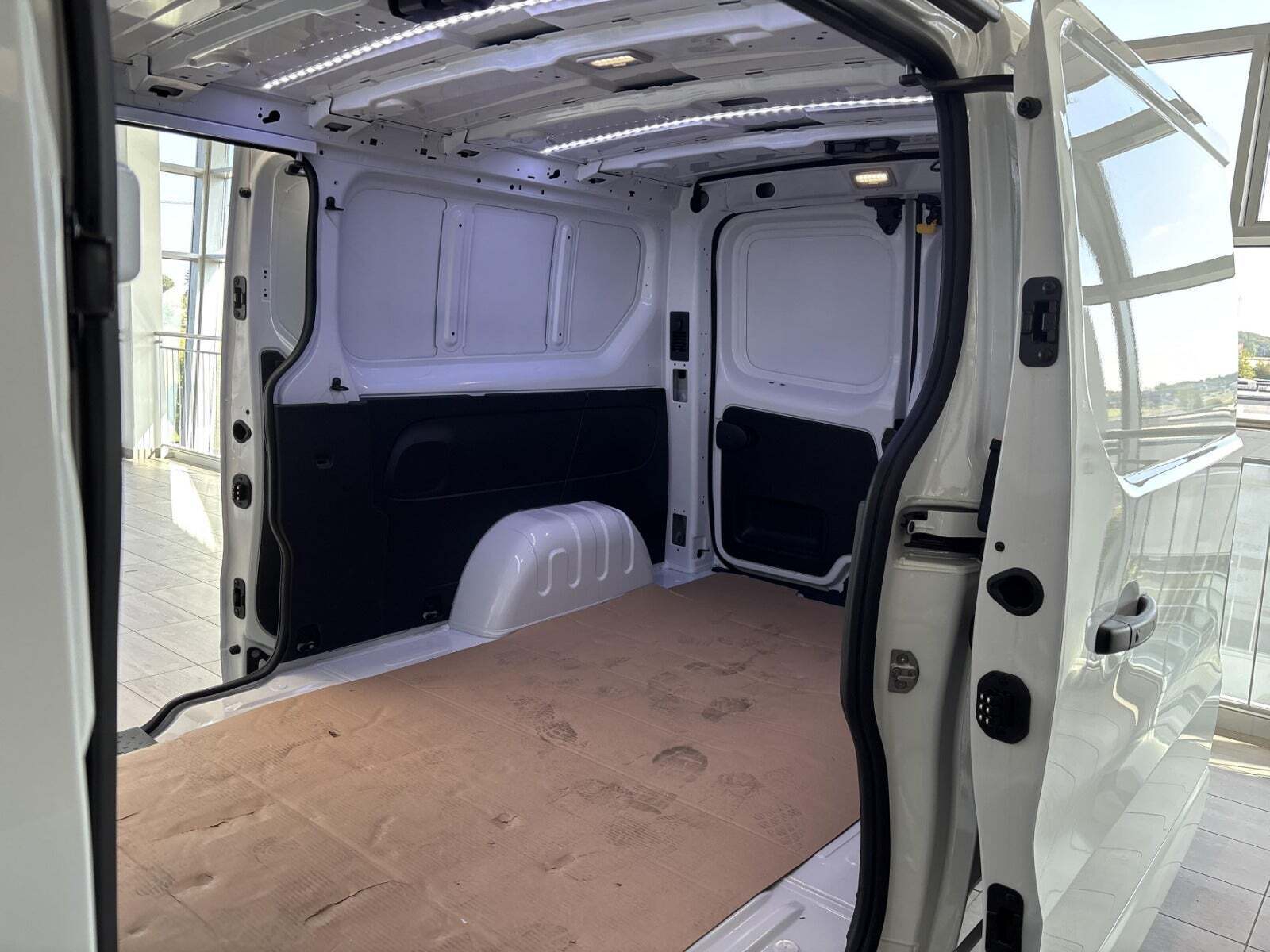 Nissan Primastar 2,0 dCi 170 L2H1 Tekna DCT Van