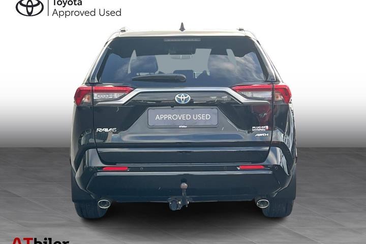 Sort Toyota RAV4 Plug-in fra 2021 set udefra