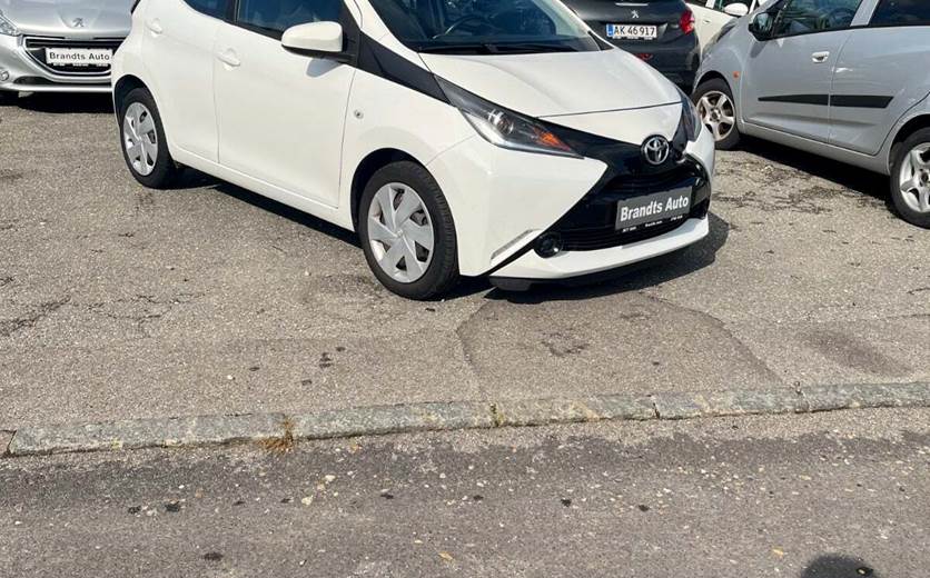 Toyota Aygo 1,0 VVT-i x-cite