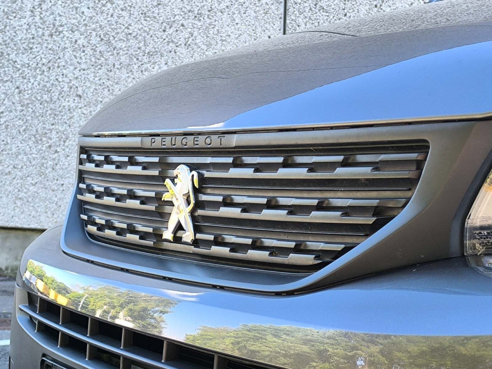 Peugeot Partner 1,5 BlueHDi 130 L2V2 Plus EAT8 Van