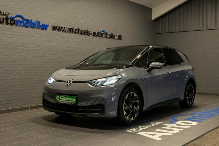 Grå VW ID.3 fra 2023 set udefra