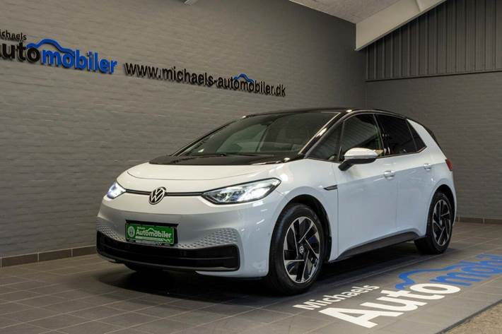 Hvid VW ID.3 fra 2023 set udefra