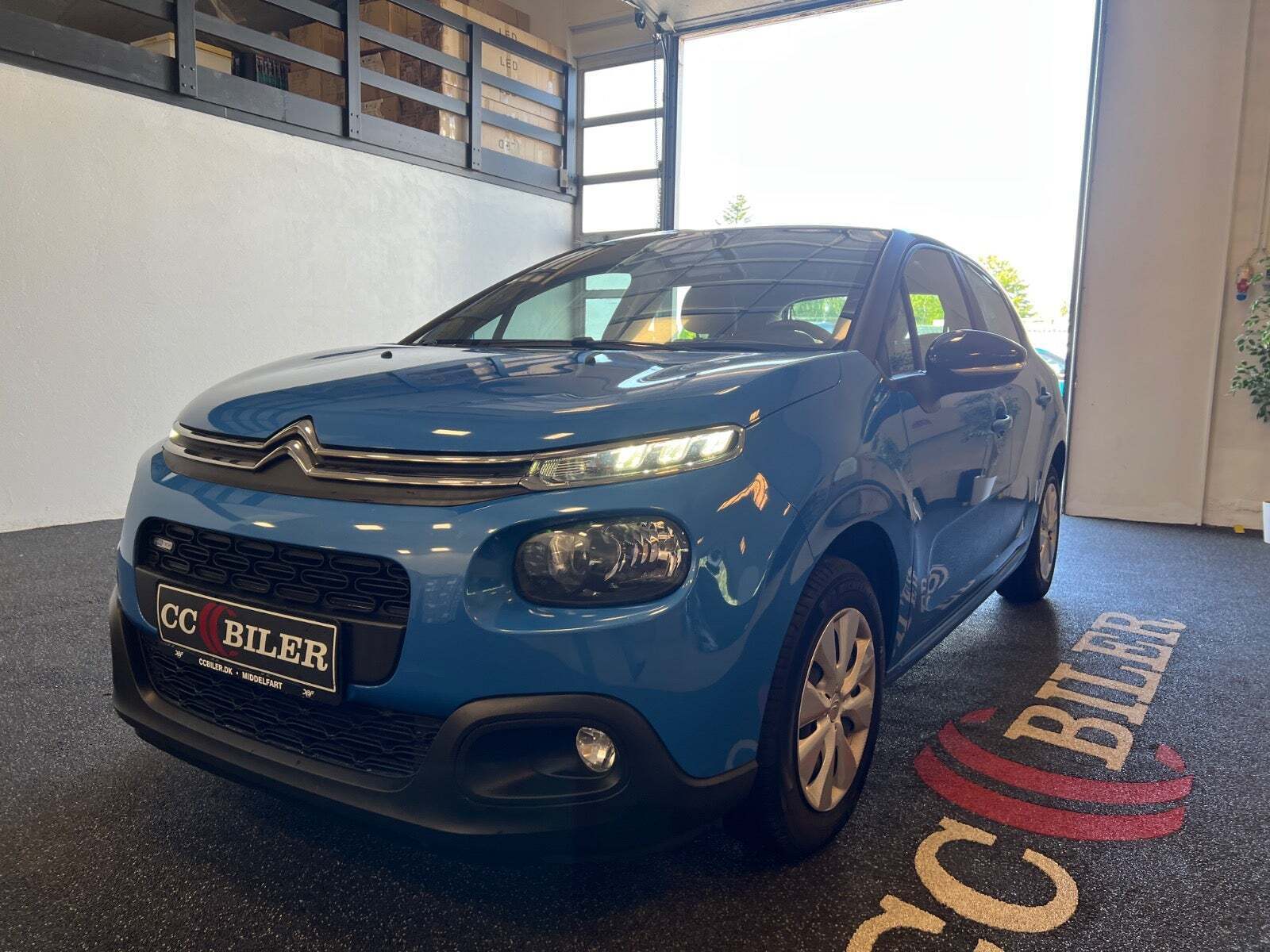 Blå Citroën C3 fra 2017