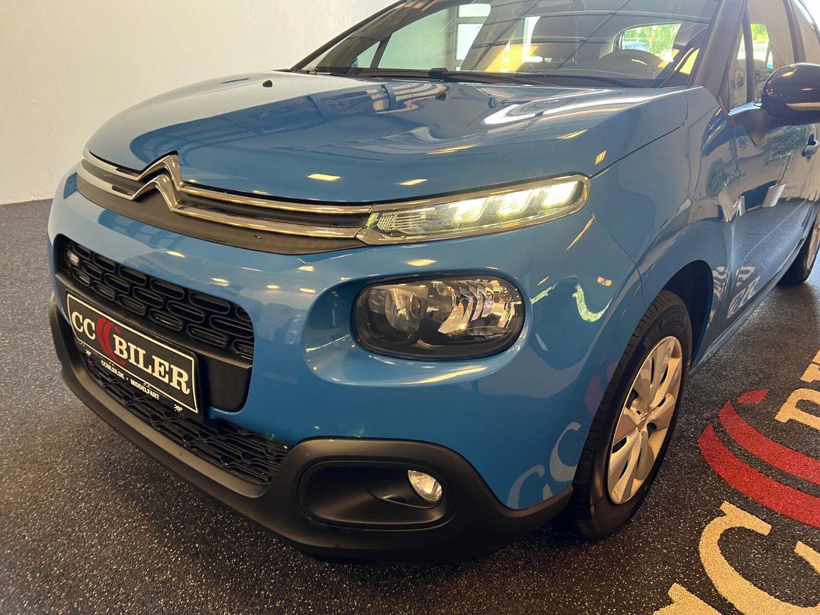 Blå Citroën C3 fra 2017