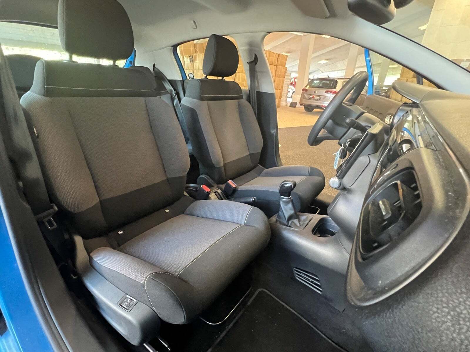 Blå Citroën C3 fra 2017