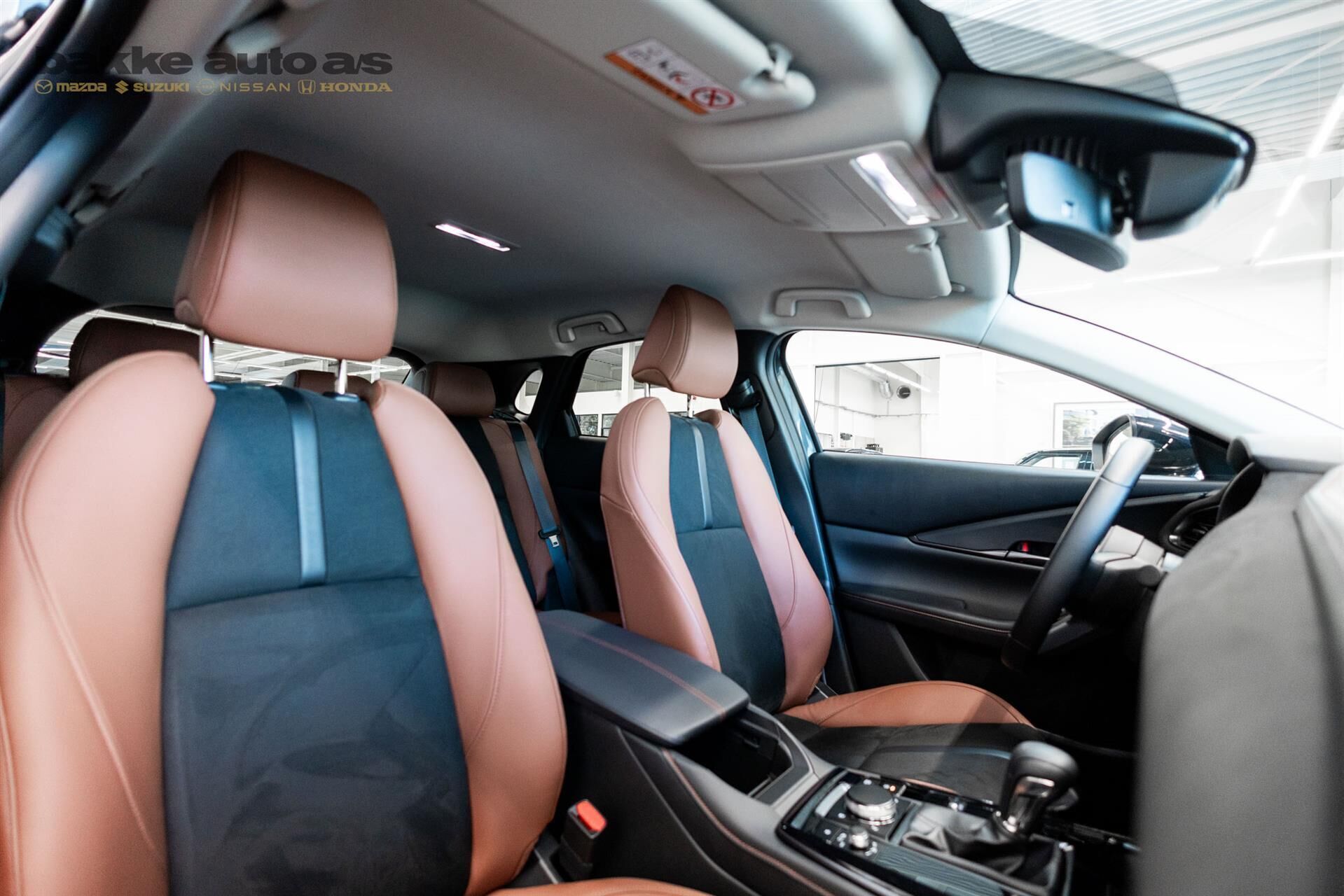 Grå Mazda CX-30 fra 2025