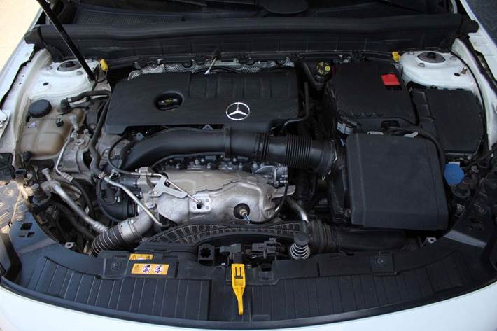 Hvid Mercedes GLB250 fra 2020