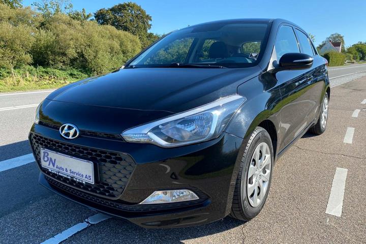 Sort Hyundai i20 fra 2016