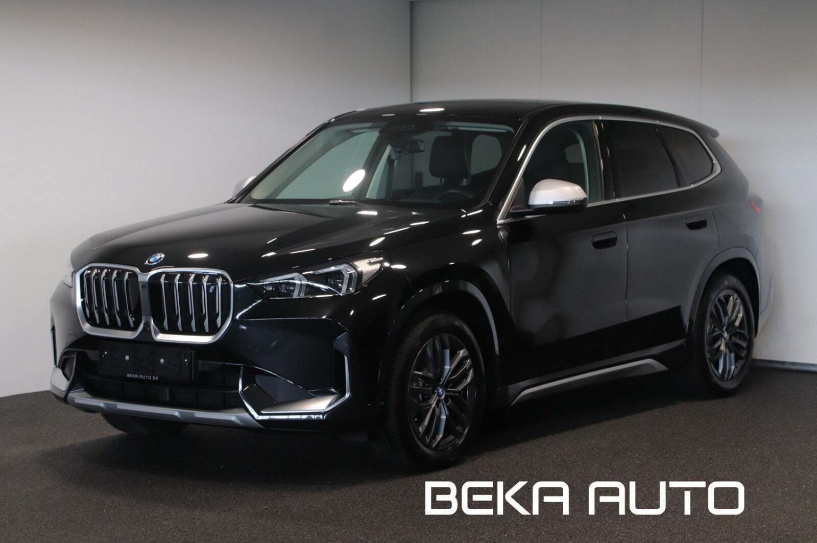 BMW iX1 xDrive30 X-Line