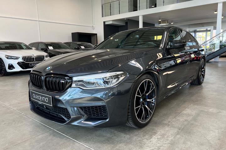 Blå BMW M5 fra 2019