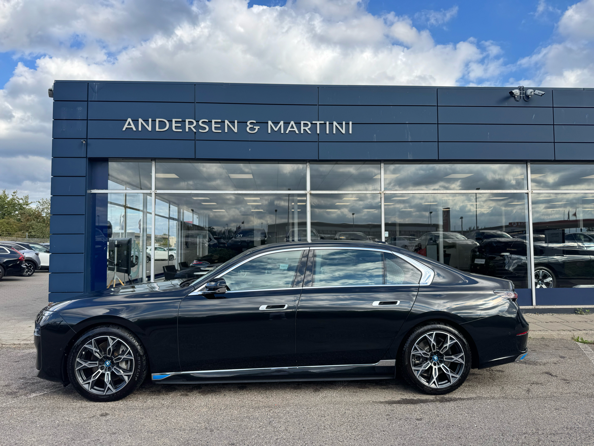 Sort BMW i7 fra 2022