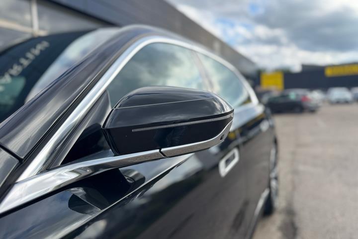Sort BMW i7 fra 2022