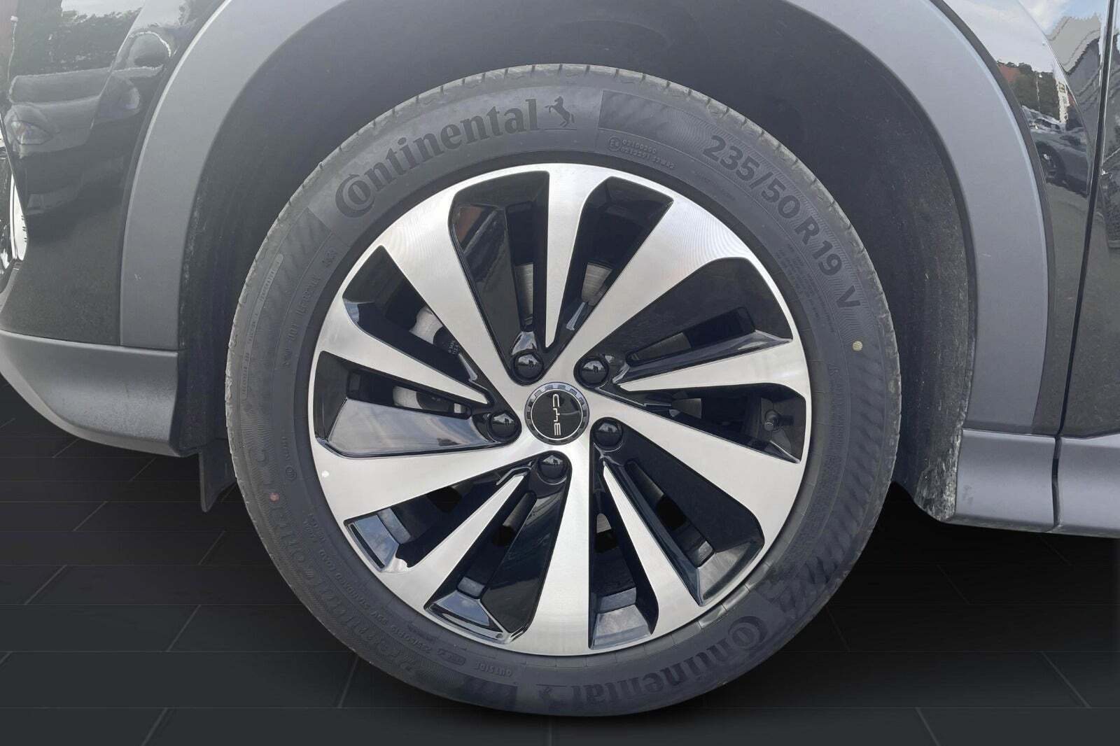 Sort BYD Seal U fra 2024