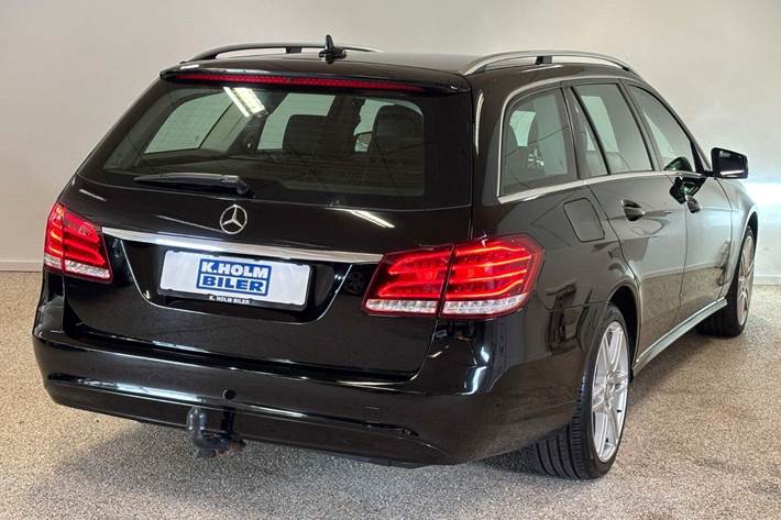 Sort Mercedes E200 fra 2014