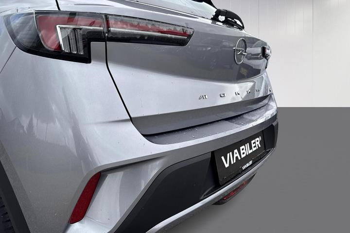 Grå Opel Mokka-e fra 2023