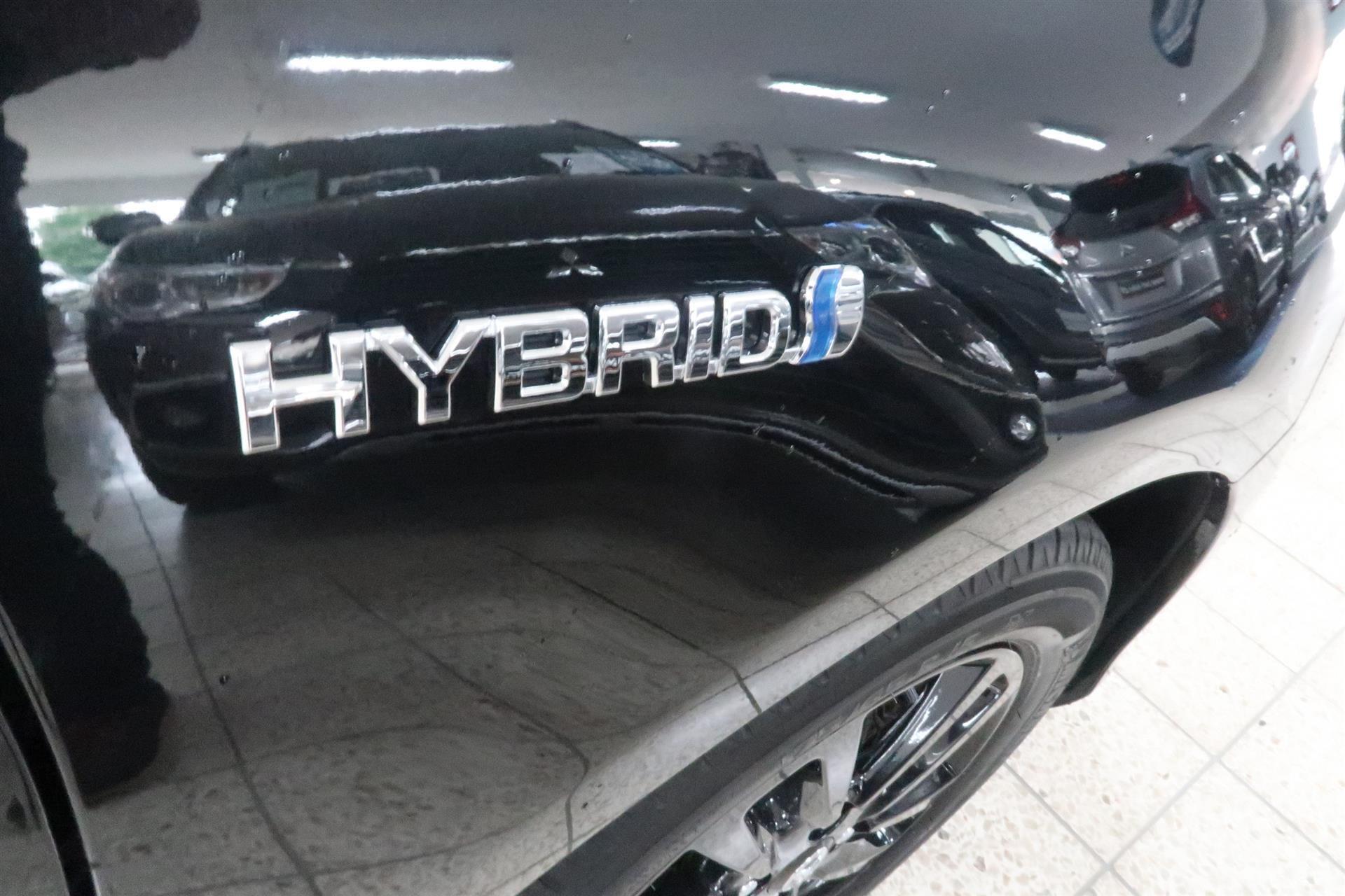 Toyota Yaris 1,5 Hybrid H2 Premium E-CVT 100HK 5d Trinl. Gear