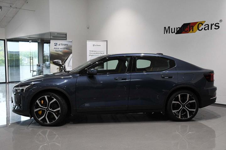 Gul Polestar 2 fra 2023