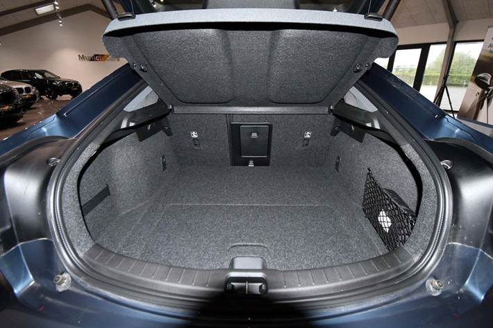 Gul Polestar 2 fra 2023