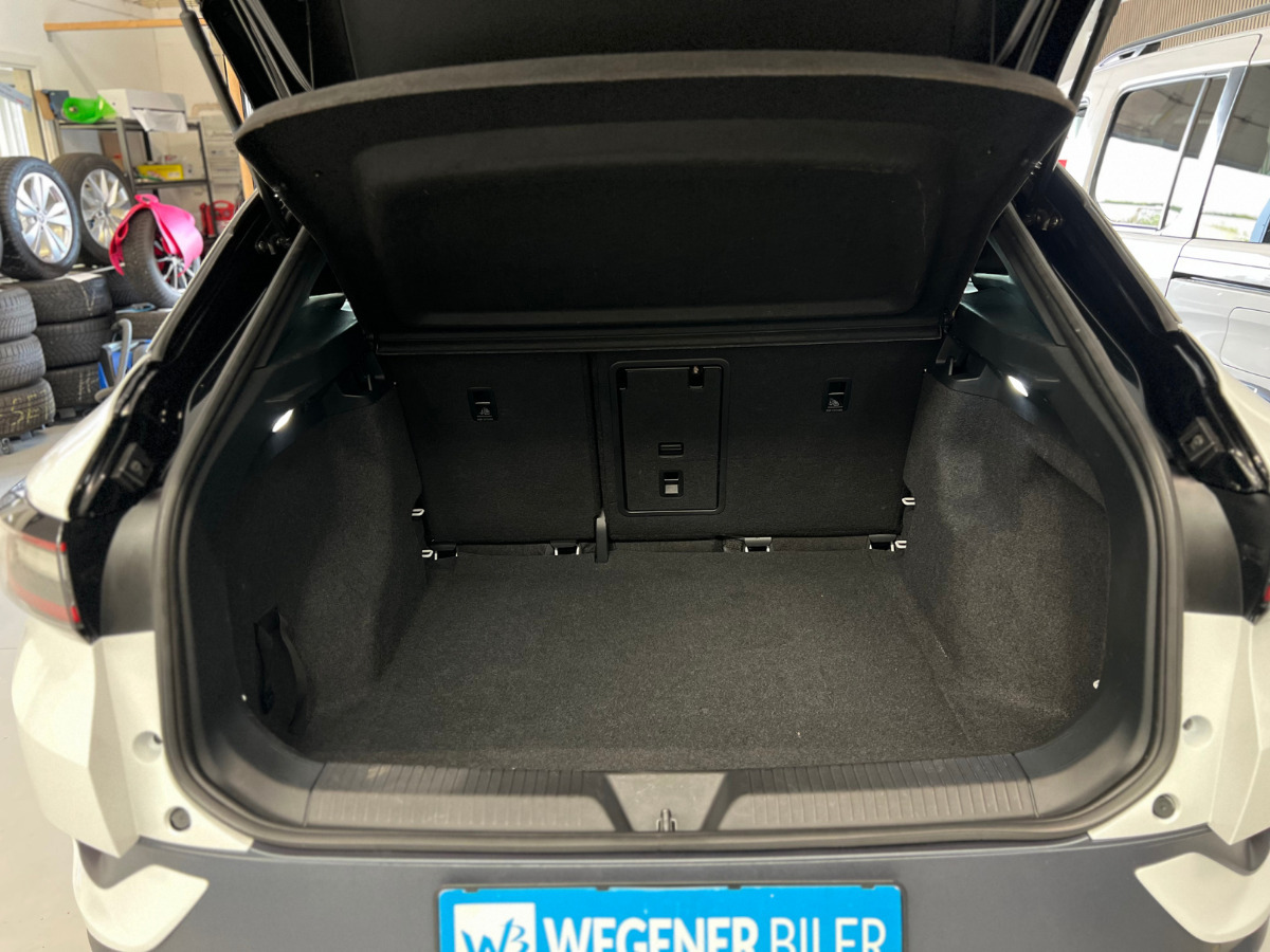 Hvid VW ID.4 fra 2021