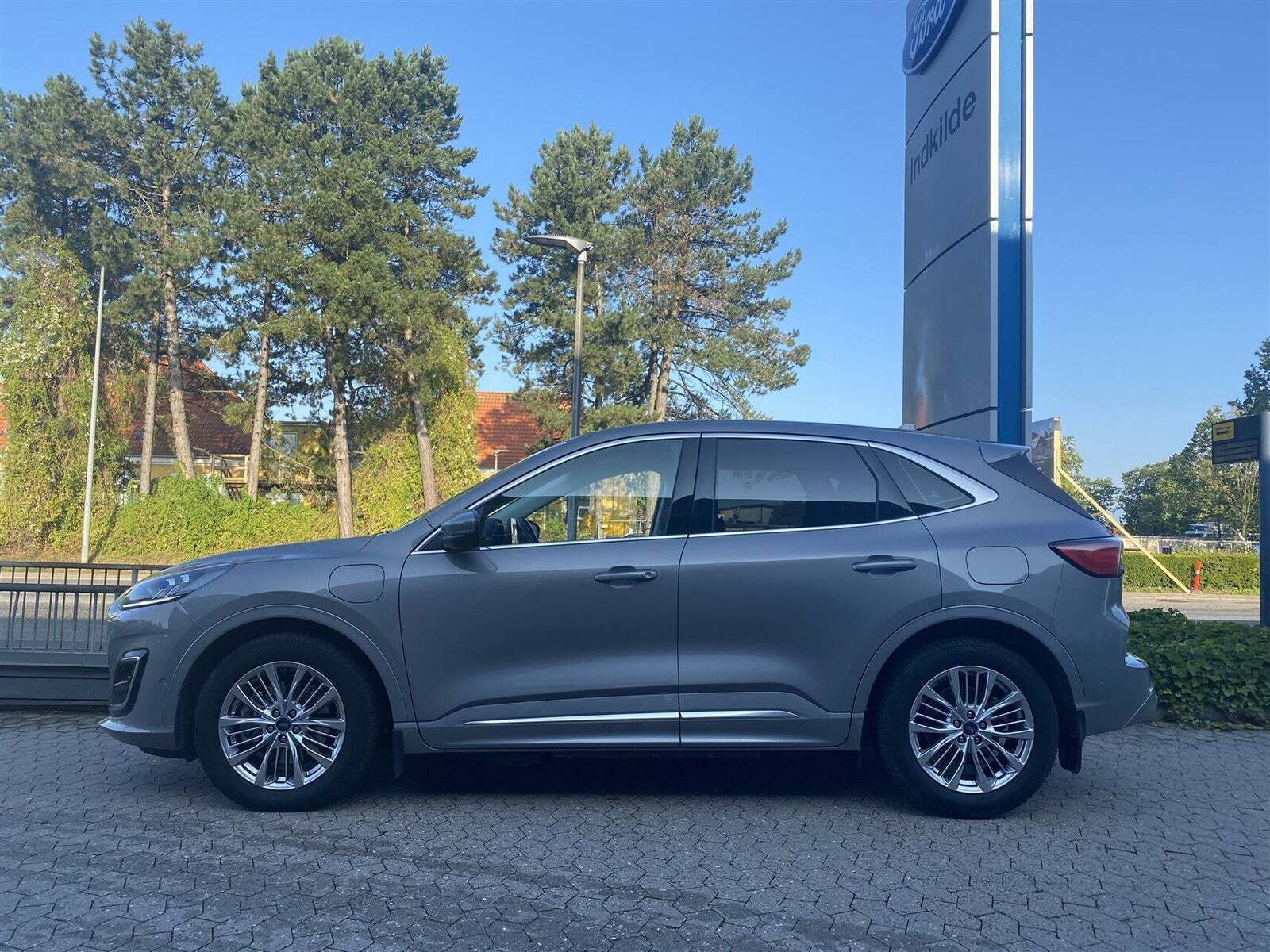 Ford Kuga 2,5 PHEV Vignale CVT