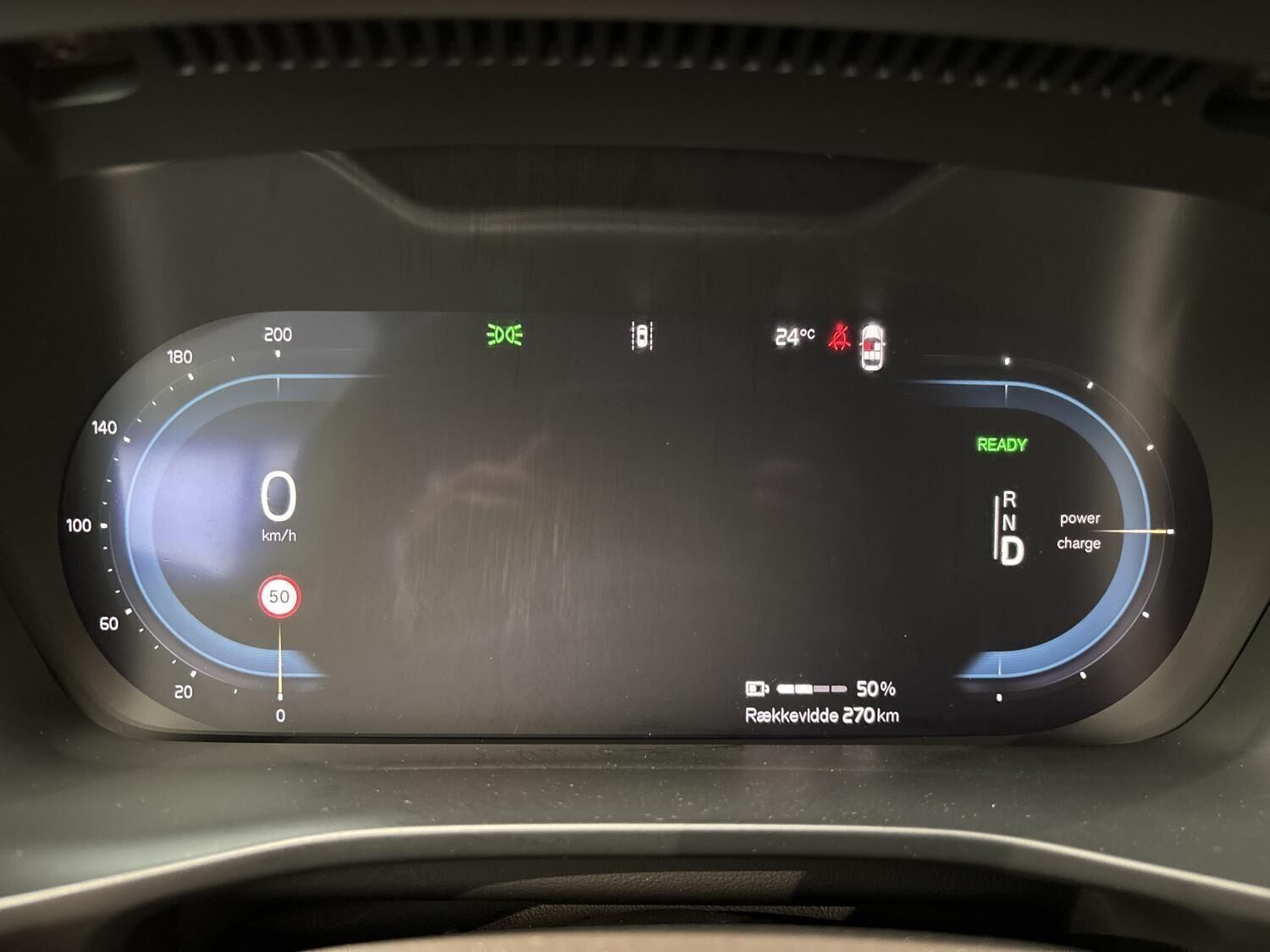 Grå Volvo EC40 fra 2024