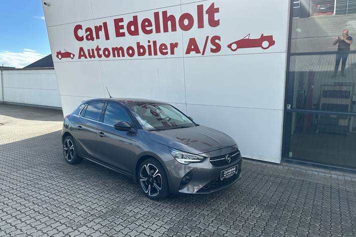 Grå Opel Corsa fra 2020 set udefra