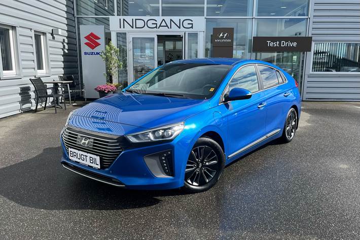 Blå Hyundai Ioniq fra 2019 set udefra