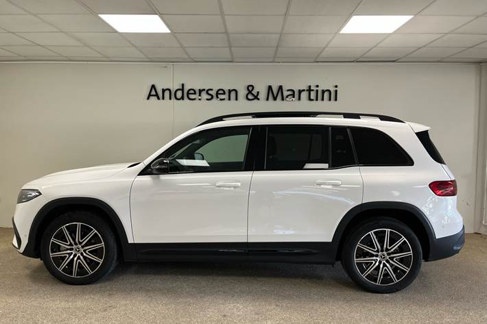Hvid Mercedes EQB 250+ fra 2024