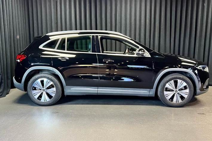 Sort Mercedes EQA 250 fra 2022